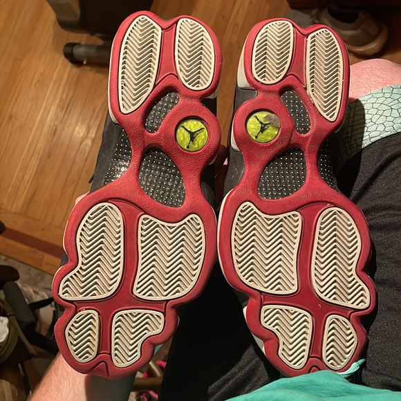 JORDAN 13 PLAYOFFS Size 10 Rare sneaker to see for sale in great condition. - Picture 4 of 4